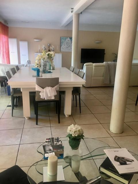 Serenity Chambre D'Hote Au Calme Des Maitres Tibetains Y Ont Sejourne 15 Mn Des Plages Appartement Mougins Buitenkant foto
